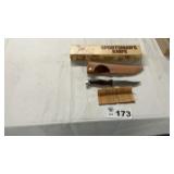CUTCO HUNTING KNIFE W SHEATH AND BOX