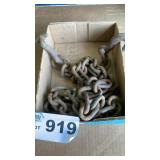 HEAVY CHAIN, 8 FOOT, 2 HOOKS