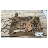 HIDE STRETCHERS 6, 2 TRAPS