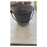 HEAVY GALVANIZED BUCKET