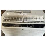 GE WINDOW AIR CONDITIONER