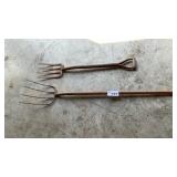 HAY FORK, PITCH FORK