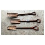 3 SPADE SHOVELS