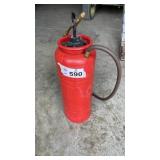1 METAL SPRAYERS. Cap 3.5 gal