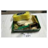 BRUSHES, MITS, SPONGE