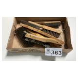 HAND WIRE BRUSHES