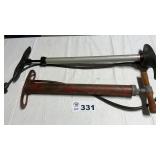 2 TIRE PUMPS