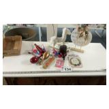 PARTY FAVORS, DECOR, MINI BARBIE