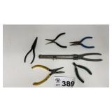 ASSORTED NEEDLE NOSE PLIERS