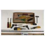 SCREWDRIVERS AND NUT DRIVERS