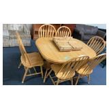 TABLE W 2 LEAVES AND 6 CHAIRS