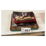 LIONEL 3444 ERIE COP & HOBO GONDOLA, LIONEL T