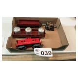 919 C.B.&Q DUMP CAR W TRACK TRIP & BUTTON, 805