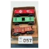 979 BAY WINDOW CABOOSE W BRAKEMAN, 24054 SANTA F