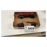 974 ERIE OPERATING BOX CAR W BUTTON & TRIPS