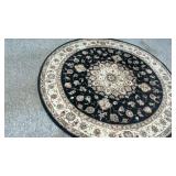 RUG, 6 FOOT DIAMETER
