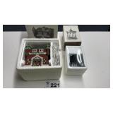 HERITAGE VILLAGE COLLECTION
