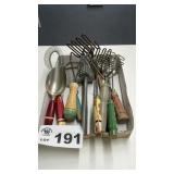 KITCHEN UTENSILS