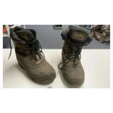 RED HEAD HIKING BOOTS, SIZE 11