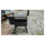 TRAEGER GRILL