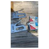 HEAVY DUTY STAPLER AND STAPLES