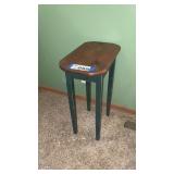 PRIMITIVE SMALL TABLE