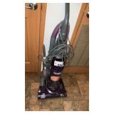 EUREKA UPRIGHT VACUUM