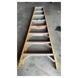 FIBERGLASS STEP LADDER, 8 FOOT