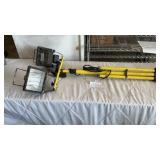 HALOGEN LIGHT ON STAND