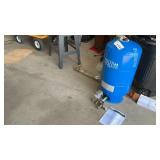WATER PRESSURE TANK