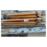 2 WOOD TRIPODS