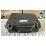 EMPTY HARD PLASTIC CASE, 14 x 18