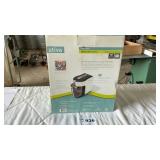 PAPER SHREDDER, NIB