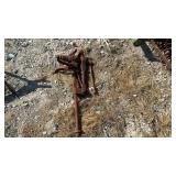ANTIQUE POST VISE
