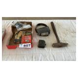 MAGNIFIER, HAMMER, BREAKER