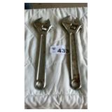 2 ADJUSTABLE WRENCHES, 18 INCH