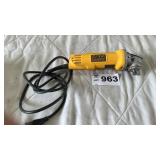 DEWALT ANGLE GRINDER
