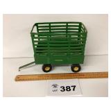 JOHN DEERE WAGON