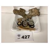 MISC TIRES AND PARTS / WALL HANGERS METAL