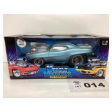 1:18 SCALE MUSCLE MACHINES 69 CAMARO - TOO HOT