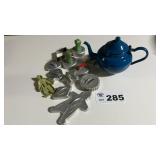 COOKIE CUTTERS, METAL BLUE TEAPOT