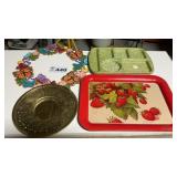 CAFETERIA TRAYS, METAL TRAY, WREATH, BRASS PLATE