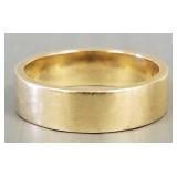 18k gold band marked Jabel: 5.8g, size 6 1/4
