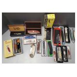 20 Asst folding knives: incl Spyderco