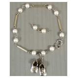 14k white gold & pearl bracelet w/ 14k baby