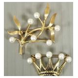 2- 14K gold pins s/w pearls- 6.6g total