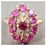 10k gold ring s/w 11 rubies: 4.1g, size 7 1/2 10k gold ring s/w 11 rubies: 4.1g, size 7 1/2