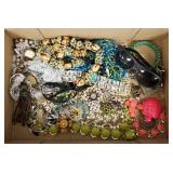 Lg Gp vintage, etc jewelry, necklaces, brooches, Lg Gp vintage, etc jewelry, necklaces, brooches,