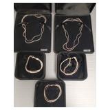 5 sterling silver chains: 2 necklaces & 5 sterling silver chains: 2 necklaces &