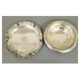 2 small sterling silver bowls: 8 toz total, 2 small sterling silver bowls: 8 toz total,